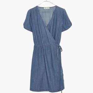 Blue denim wrap dress with tie waist, short sleeves and V-neck  madewell size XS